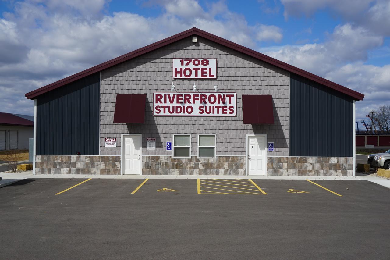 Riverfront Studio Suites 만카톹 외부 사진